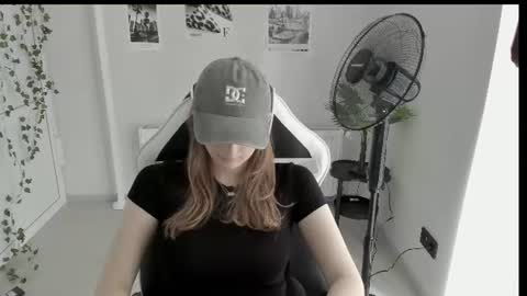 Snapshot of jenniestar chatting on 11, 6, 2026 Karla online show from 11, 6, 2026