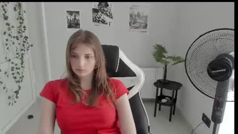 Snapshot of jenniestar chatting on 22, 6, 2026 Karla online show from 22, 6, 2026