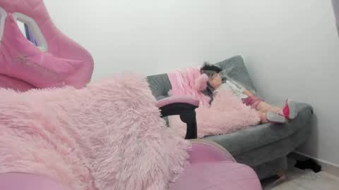 jennifer_bodyy0404 online show from 17, 6, 2026