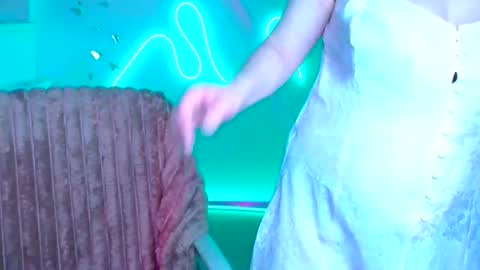 Snapshot of jennifer_moree chatting on 3, 3, 2026 Jennifer online show from 3, 3, 2026