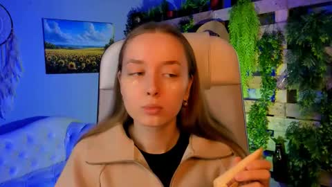 Snapshot of jennifergraces chatting on 7, 10, 2025 Jennifer online show from 7, 10, 2025