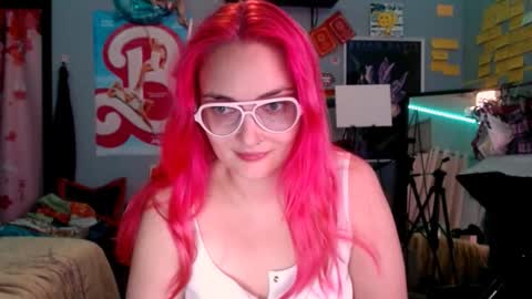 Jennifer Gwen online show from 1, 11, 2025