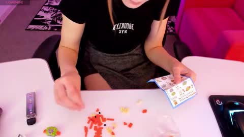 jenniferkiim online show from 11, 2, 2026