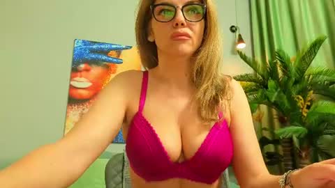 jenniferreys online show from 30, 6, 2026