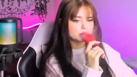 Jenni online show from 2, 12, 2024