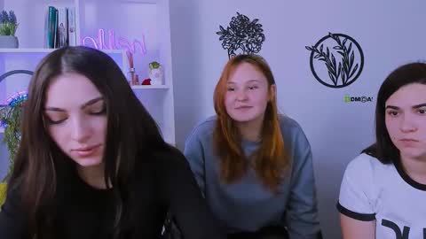 Snapshot of jenny_donne chatting on 18, 2, 2026 jenny_donne online show from 18, 2, 2026