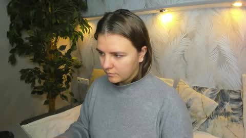 Snapshot of jenny_jimmy chatting on 16, 11, 2025 Jenny online show from 16, 11, 2025