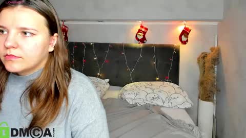 Snapshot of jenny_jimmy chatting on 5, 12, 2025 Jenny online show from 5, 12, 2025