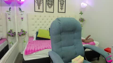 Snapshot of jenny_stark chatting on 13, 5, 2026 jenny_stark online show from 13, 5, 2026