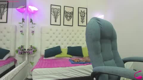 Snapshot of jenny_stark chatting on 2, 6, 2026 jenny_stark online show from 2, 6, 2026