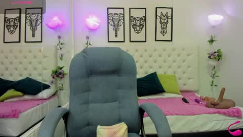 Snapshot of jenny_stark chatting on 4, 8, 2026 jenny_stark online show from 4, 8, 2026