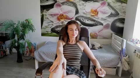 jennycutey online show from 11, 9, 2025