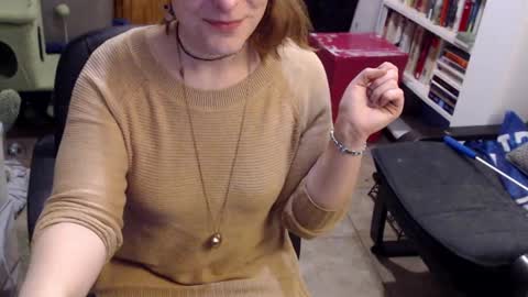 Snapshot of jennyneeds chatting on 28, 12, 2024 theChloeStar online show from 28, 12, 2024