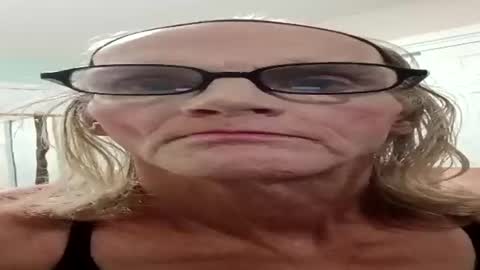 Snapshot of jennywomacks chatting on 19, 7, 2026 jennywomacks online show from 19, 7, 2026