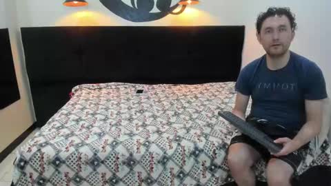 Jeremmyandstacy online show from 25, 2, 2025