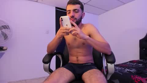Snapshot of jeremyy_boy chatting on 17, 10, 2025 Jeremy online show from 17, 10, 2025