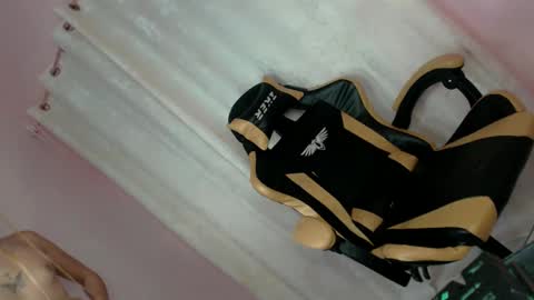 Snapshot of jerkaholic_aneca chatting on 21, 1, 2025 jerkaholic_aneca online show from 21, 1, 2025