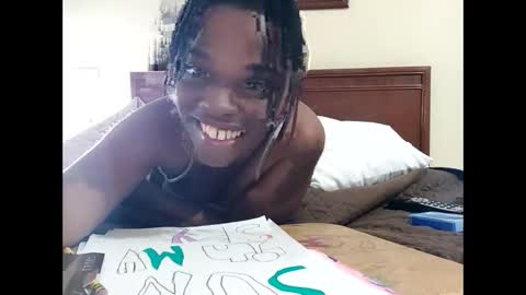 Snapshot of jeroetaggs7 chatting on 20, 4, 2026 SkynStarlight online show from 20, 4, 2026