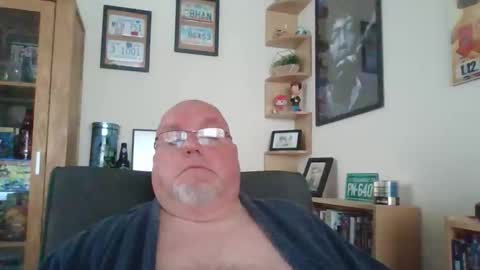 Snapshot of jerseyhammer01 chatting on 10, 9, 2025 Harry online show from 10, 9, 2025
