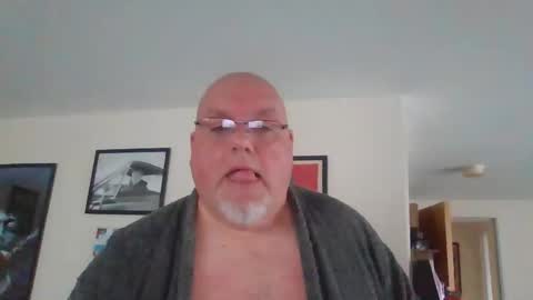 Snapshot of jerseyhammer01 chatting on 14, 10, 2025 Harry online show from 14, 10, 2025