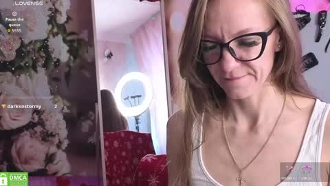 jesica_moon_peachyy online show from 9, 5, 2026
