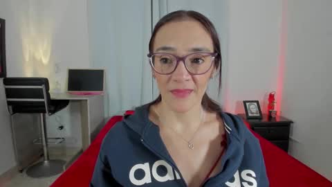 jessica herreraToday I will be your devil and you my victim online show from 5, 1, 2026