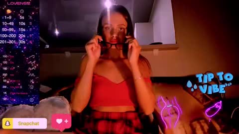 Snapshot of jess_kahawaty chatting on 1, 2, 2025 Jess online show from 1, 2, 2025