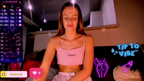 Snapshot of jess_kahawaty chatting on 24, 2, 2025 Jess online show from 24, 2, 2025