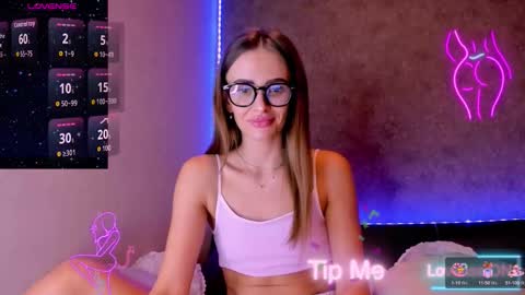 Snapshot of jess_kahawaty chatting on 1, 10, 2025 Jess online show from 1, 10, 2025