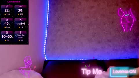 Snapshot of jess_kahawaty chatting on 22, 10, 2025 Jess online show from 22, 10, 2025