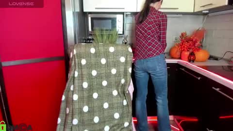 jessicaforris online show from 3, 11, 2025