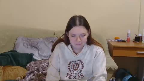 jessicaholland1 online show from 24, 4, 2026