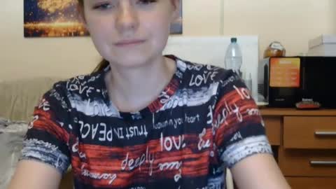 jessicaholland1 online show from 18, 6, 2026