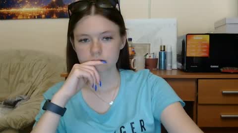 jessicaholland1 online show from 20, 6, 2026