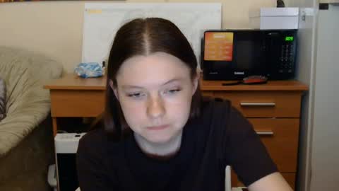 jessicaholland1 online show from 7, 7, 2026
