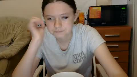jessicaholland1 online show from 12, 7, 2026