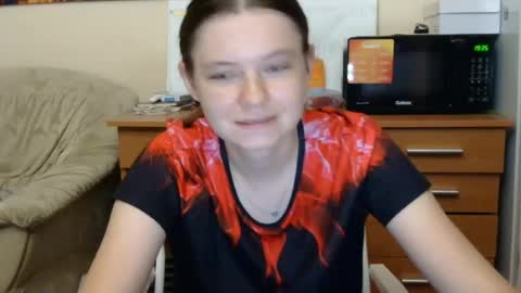 jessicaholland1 online show from 28, 7, 2026