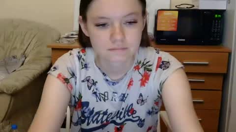 jessicaholland1 online show from 1, 8, 2026