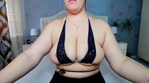 single mommy online show from 12, 3, 2025