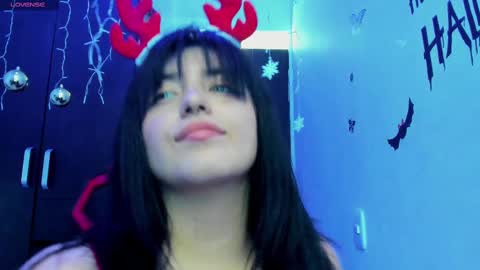 Snapshot of jessicared18 chatting on 11, 12, 2024 jessicared18 online show from 11, 12, 2024