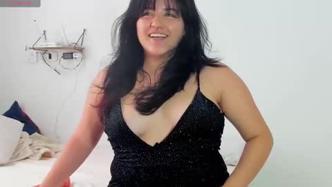 Snapshot of jessicared18 chatting on 14, 12, 2024 jessicared18 online show from 14, 12, 2024