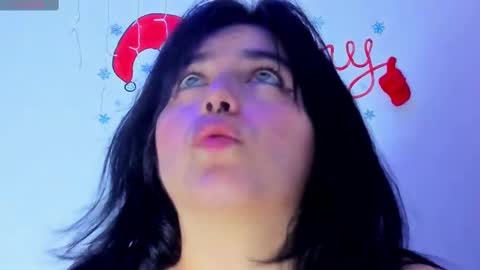 Snapshot of jessicared18 chatting on 26, 12, 2024 jessicared18 online show from 26, 12, 2024