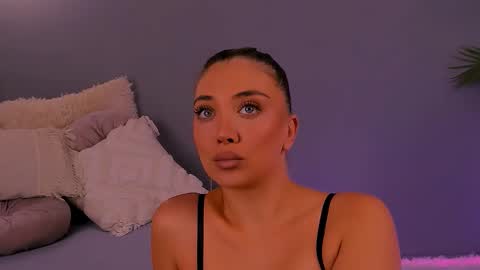 jessiellle online show from 28, 9, 2025