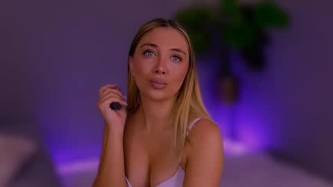 jessiellle online show from 2, 10, 2025