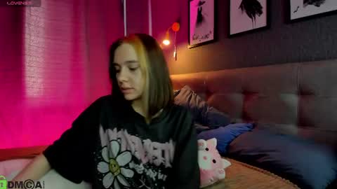 Snapshot of jessiexxiv chatting on 5, 7, 2026 Jessie online show from 5, 7, 2026