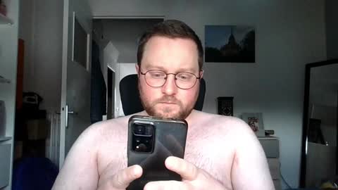 jeuneloup92 online show from 7, 1, 2025