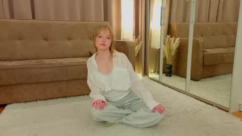 Snapshot of jewellhogan chatting on 14, 1, 2026 Gwen online show from 14, 1, 2026