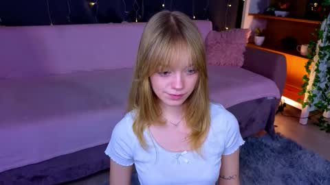 Snapshot of jewellhogan chatting on 4, 2, 2026 Gwen online show from 4, 2, 2026