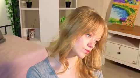 Snapshot of jewellhogan chatting on 27, 2, 2026 Gwen online show from 27, 2, 2026