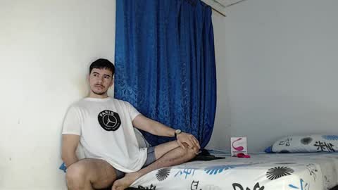 Snapshot of jeycob_happy97 chatting on 5, 12, 2024 Juan David online show from 5, 12, 2024